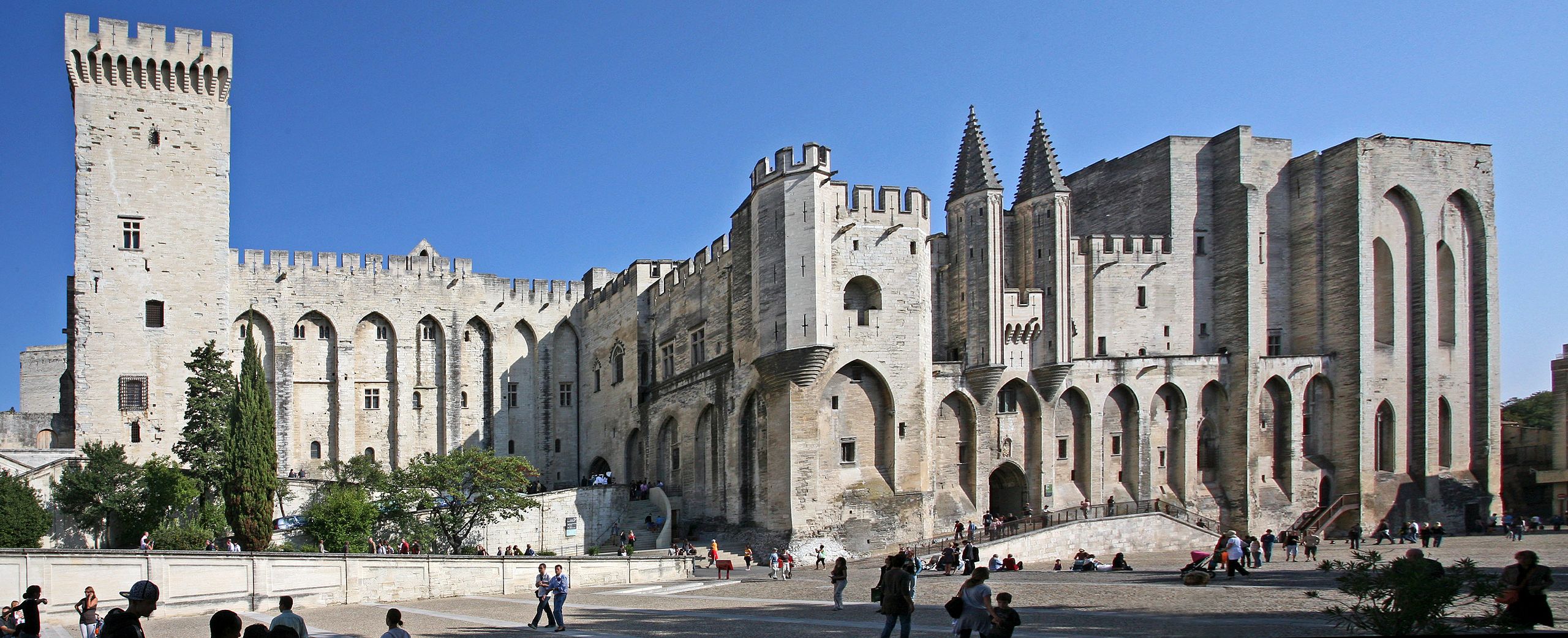 Wenn Geschichte umzieht – warum Avignon seine Archive rettet