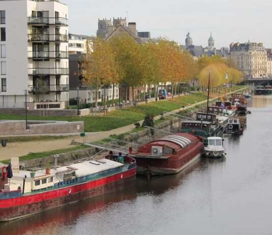 Wie Rennes seinen Fluss zurückholt – und warum Beton jetzt weichen muss La_Vilaine_à_Rennes