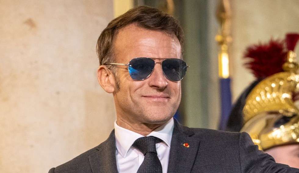 Macron gegen die Algorithmen – Frankreichs Kampf um die digitale Kindheit