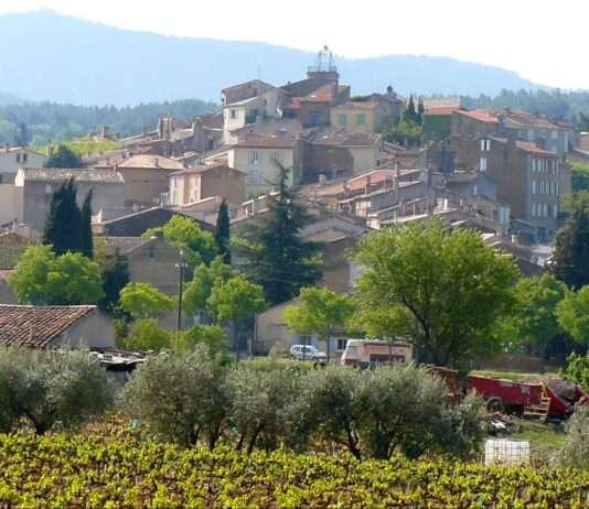 Wenn die Post zurückkehrt, kehrt auch das Leben zurück Peynier_Wikipedia