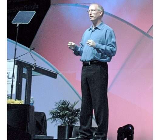 Der Mann, der das Büro verstand wie kein anderer – Zum Tod von Dilbert-Erfinder Scott Adams Scott_Adams_Wikipedia