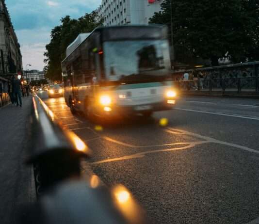 Nach Gewalt im Bus: Le Mans steht still Stadtbus_Paris