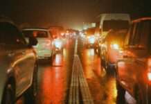 Wenn der Winter das Steuer übernimmt: 1.000 km Stau und ein großes Verkehrschaos Stau_Winter_Autobahn