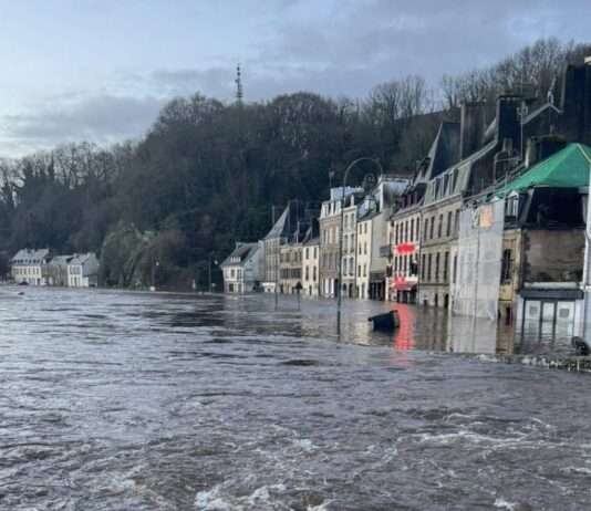 Warum das Wasser in der Bretagne einfach nicht zurückgehen will Überschwemmung_Quimperle_ScreenX