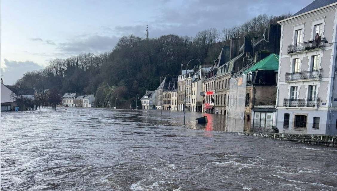 Warum das Wasser in der Bretagne einfach nicht zurückgehen will