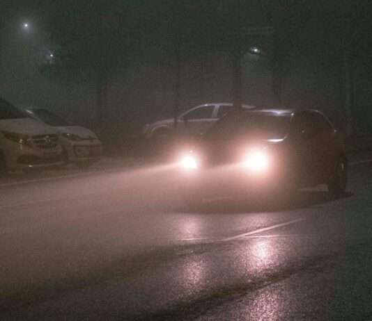 Wenn der Nebel gefriert und die Straße zur Falle wird – Serienunfälle in der Seine-Maritime Nebel_Strasse