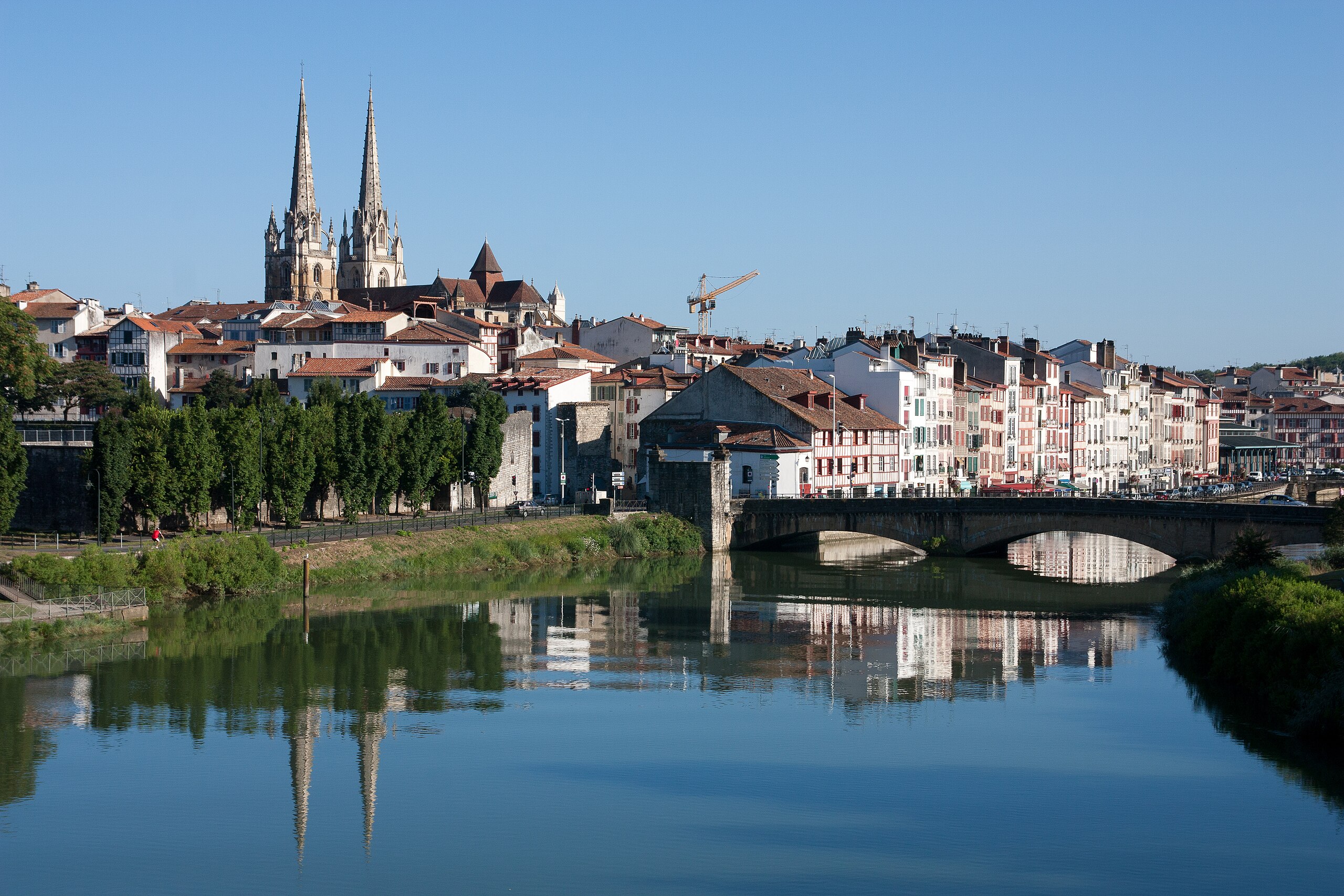 Bayonne – im Herzen der baskischen Traditionen