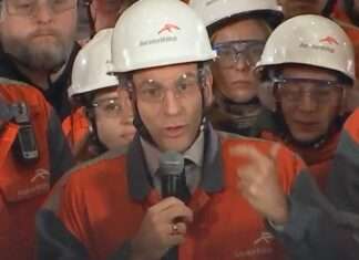 Dunkerque als Wendepunkt: Frankreichs Wagnis für grünen Stahl Emmanuel-Macron_ArcelorMittal_ScreenX