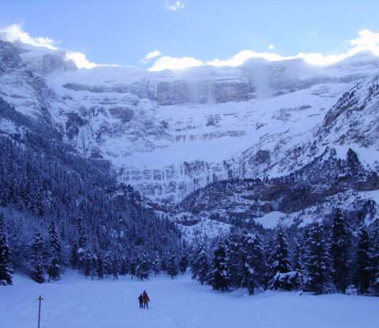 Der Winter, der alles zudeckt – wie Gavarnie-Gèdre Frankreichs schneereichster Ort wurde Gavarnie-Gèdre