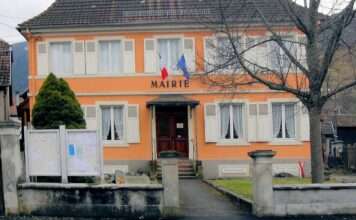 Wenn niemand mehr Bürgermeister sein will – Das elsässische Dorf Mollau und die stille Krise der kommunalen Demokratie in Frankreich Mollau_Mairie