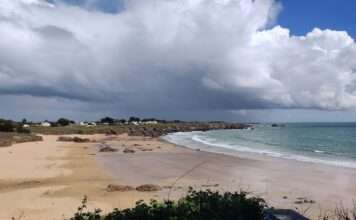 Winterleuchten in der Vendée – Wenn Stille zum größten Luxus wird Plage_des_Vieilles_-_île_d'Yeu_Wikipedia