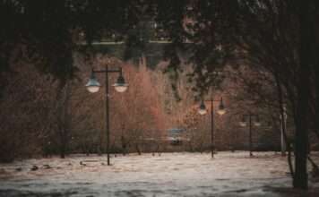 Historische Hochwasser im Westen Frankreichs: Drei Départements weiter in höchster Alarmstufe Hochwasser