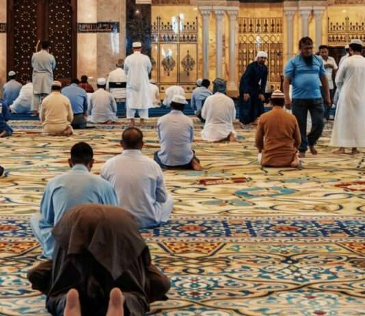 Ein Tag Differenz – und ein tiefer Riss: Warum der Ramadan-Beginn in Frankreich erneut spaltet Ramadan