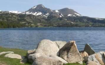Wo die Berge noch flüstern – Reise in die katalanischen Pyrenäen lac-des-Bouillouses-Wikipedia