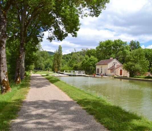 Genussreise durch das Herz Burgunds Ecluse_20_de_Pont_d'Ouche_-_Versant_Saone