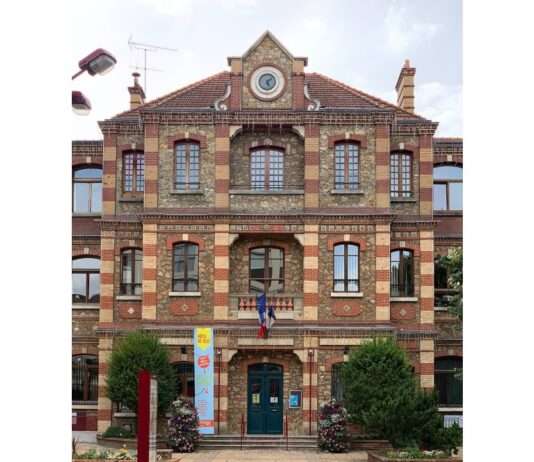 Gewalt gegen den Staat: Der Angriff von Fresnes als Symptom einer tieferen Krise Hôtel_ville_Fresnes_Val_Marne_Wikipedia