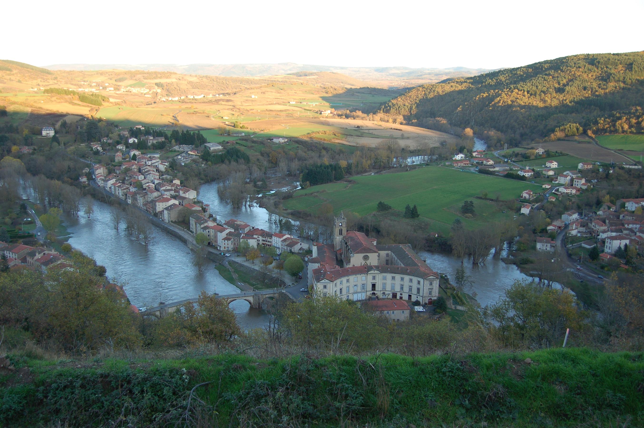Im Fluss der Zeit: Lavoûte-Chilhac und seine leisen Wunder