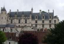Loches – Frankreichs stille Krone im Loiretal Logis_royal_Loches