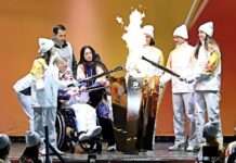 Politisches Signal auf sportlicher Bühne: Paris boykottiert Eröffnungsfeier der Paralympischen Winterspiele Olympische-Flamme-Paralympics-2026_ScreenX