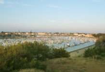 Frühling, Fisch und Festlaune – Vendée feiert die Sardine Saint-Gilles-Croix-de-Vie-port-soir