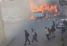 Flammen auf der Landstraße: Schulbusbrand in der Loire endet glimpflich Brennender-Schulbus-Loire_ScreenX