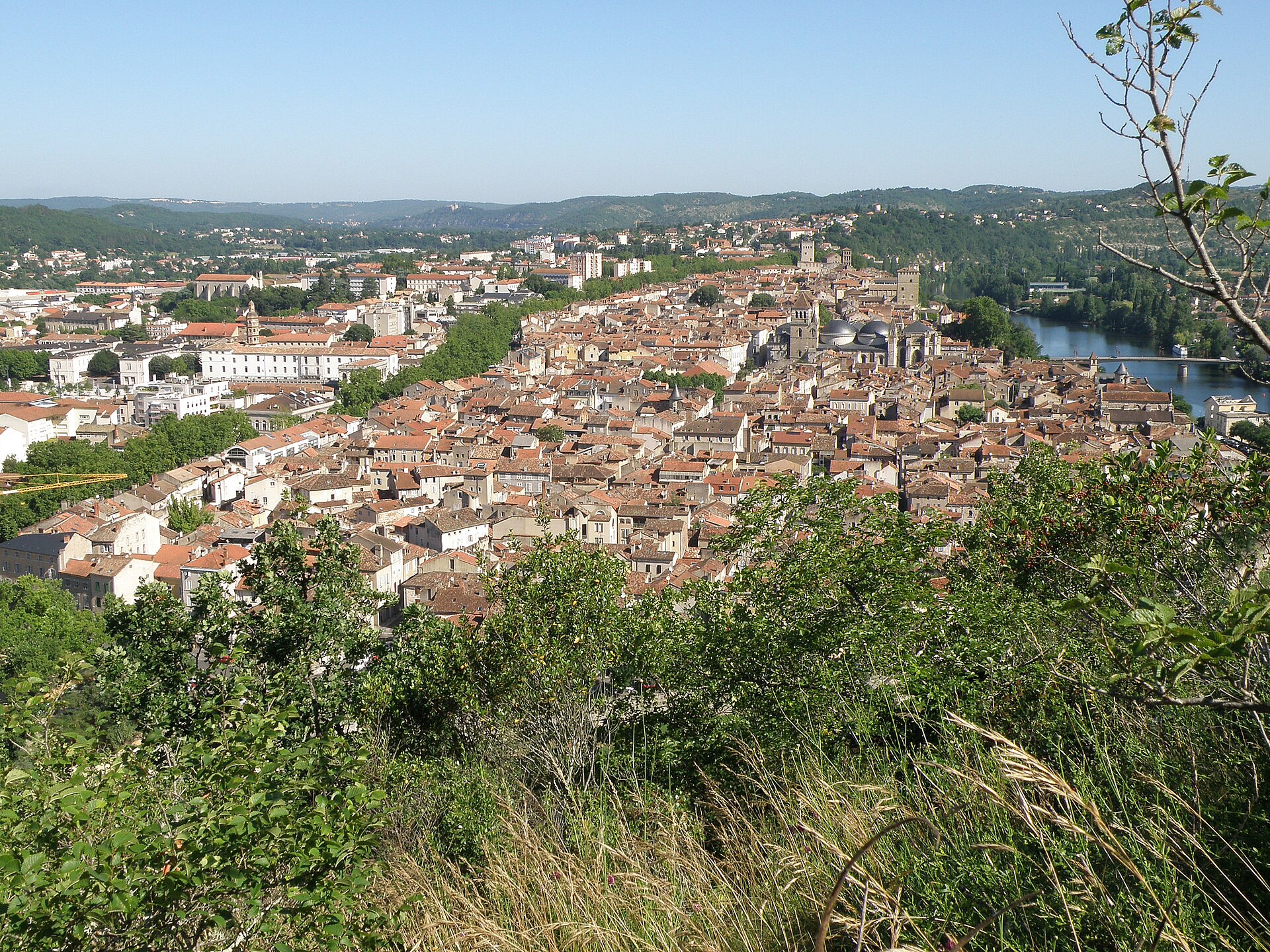 Cahors im Wettbewerb um Ärzte: Wie eine ländliche Region den medizinischen Mangel bekämpft