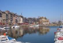 Risse im Idyll: Wenn Honfleurs Postkartenmotiv ins Wanken gerät France_Calvados_Honfleur_Wikipedia