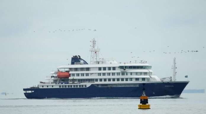 Tödlicher Virus auf hoher See: Rätsel um Krankheitsausbruch an Bord eines Kreuzfahrtschiffs vor Kap Verde MV-Hondius
