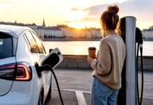Die Probefahrt als Lebensgefühl E-Auto-Ladestation_Illustration