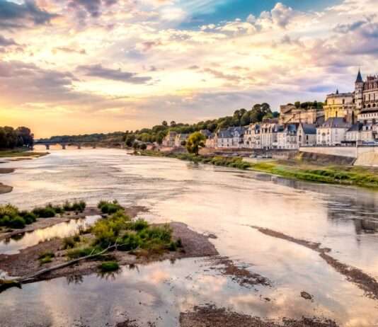 Der widerspenstige Strom Loire-Fluss-Schlösser_Illustration