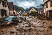 Schlammlawine nach Unwettern: Elsässisches Dorf versinkt im braunen Strom Schlammlawine-Dorf_Illustration