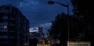 Wenn die Straßen dunkel bleiben: Kupferdiebstähle verunsichern Villeurbanne Straße-Nacht-Villeurbanne_Illustration