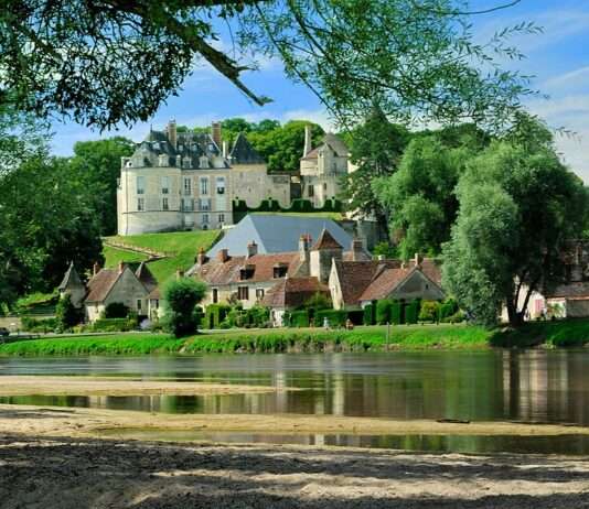 Apremont-sur-Allier – Frankreichs stille Schönheit am Fluss Allier Apremont-sur-Allier_Wikipedia