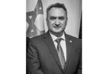 Israels Botschafter und die Grenzen diplomatischer Zurückhaltung Joshua_Laurent_Zarka_Wikipedia
