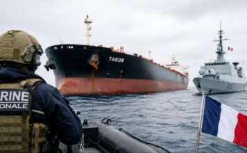Frankreich setzt Zeichen gegen Russlands Schattenflotte Russische-Tanker-Schattenflotte-Marine-Nationale_Illustration