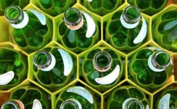 Glaspfand in Frankreich: Zero Waste France kritisiert fehlenden Schwung beim Mehrwegsystem Glaspfand-Mehrweg-Flaschen